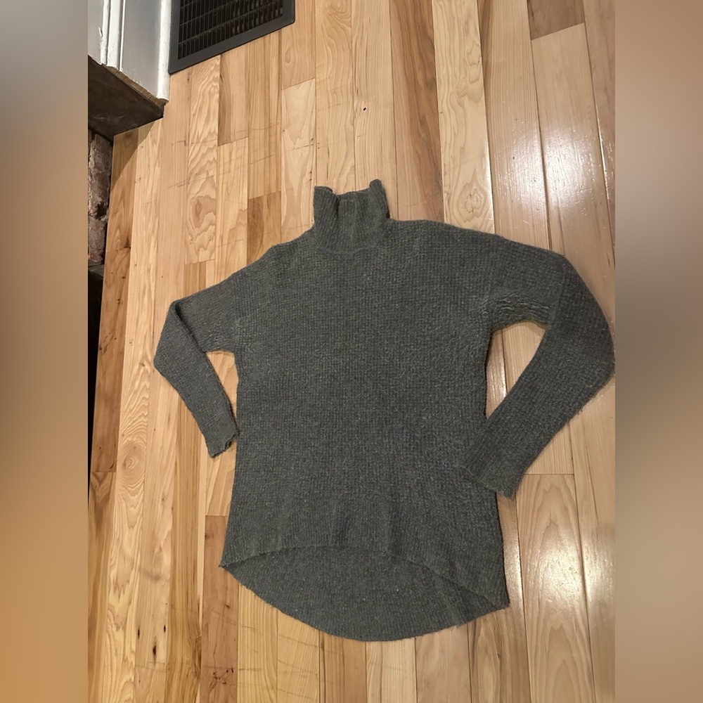 Madewell Women's Gray Turtleneck Sweater
